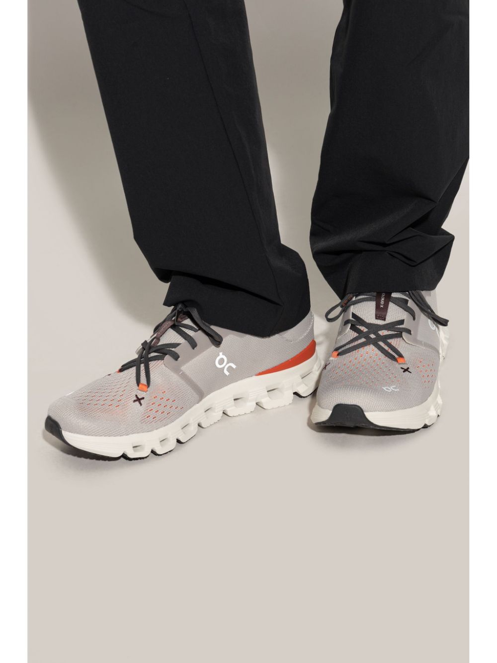 On Running Cloudsurfer sneakers