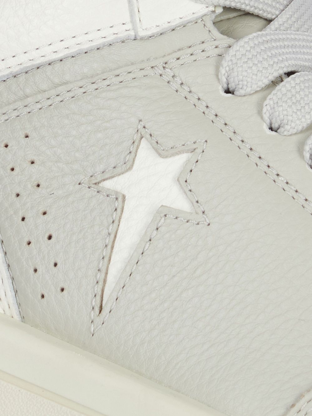 Converse x Rick is eigenaar van Turbowpn-sneakers 