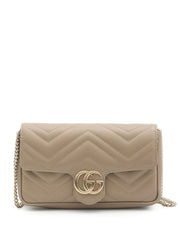 Mini sac GG Marmont de Gucci avec porte-cartes 